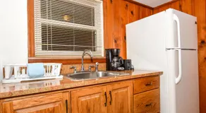 Snug Harbor Marina and Resort - Image 5