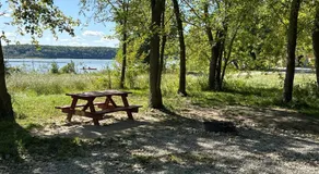 KAYAK STARVED ROCK CAMPGROUND - Image 3