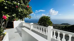 GuestReady - Panchita Villa de Mazo - Image 1