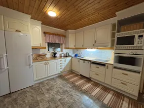 Bungalow med öppen spis Takdusch badkar och high speed wifi - Image 3