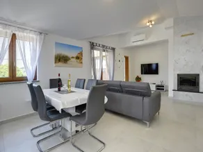 Holiday Home in Pazin with Private Pool - Image 3