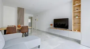 Suite au Cœur de Paris, Architecturale et Élégante - Image 4