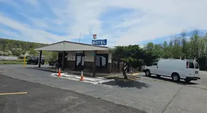 Motel 81 - Image 5