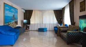 Hotel Canada - Image 2