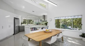 Bouddi Bush Retreat with Bay Views - Image 4