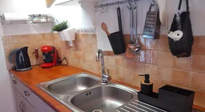 Cosy Loft Apartment, Argyrades - Image 4