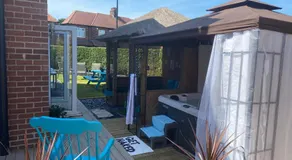 6 Bed-Sleeps 12-Hot Tub-Free Parking-Pet Friendly - Image 5