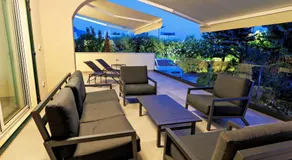 Luxury Semi-Detached House with a Pool near the Sea - Image 4