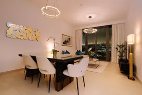 Spacious 2BR | Downtown views | wide open views 03 - Image 2