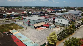 V HOTEL - Image 4