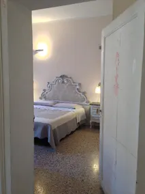 Biennale Apartment near San Marco - Image 5