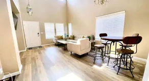 Beautiful West Sacramento Home - Image 2