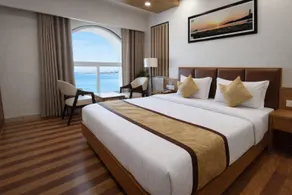 Hotel The Tulip - Image 5