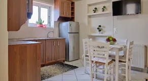 Alexis's House - Image 3