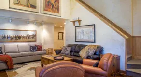 Bear Claw 615 - Ski-in Ski-out Condo! - Image 3