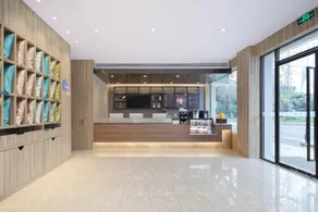 Hanting Premium Hotel Nanjing Zhonghuamen Metro Station - Image 3