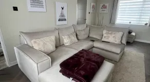 Cozy Room at Willow House - Image 2