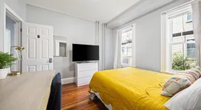 Cozy Up in 5BR Apt Near Charming Oak Square - Image 5