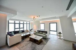 Spacious 3 bedrooms in Lusail - Image 5