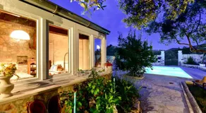 Robinson House with Pool & Seaview - Image 4