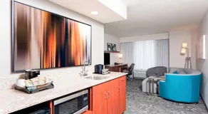 Courtyard by Marriott Louisville Downtown - Image 4
