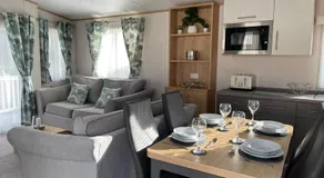 Yorkshire Lodge with Hot Tub - Image 2