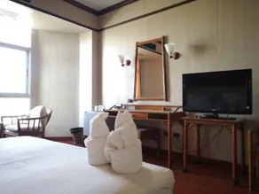 Lert Thani Hotel - Image 5