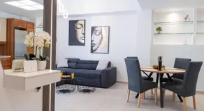 Glamorous Apartment near Centre - Image 5