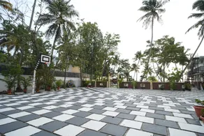 Lakeshore – 11BR Resort in Kochi by Homeyhuts - Image 3