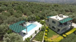 Villa Nynemia Almyrida Crete - Image 4