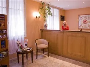 Lutece Hotel - Image 4