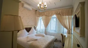 Boutique Tosca Regal - Image 2