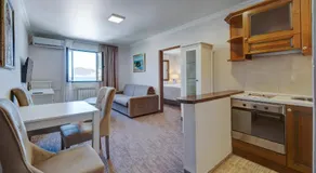 Ambassador Apartments - Image 5