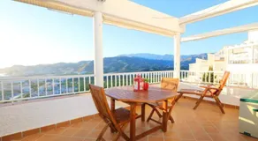 Seaview and sun all day long in Los Pinos, Almuñecar, Andalusia - Image 2