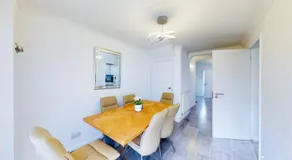 3Bed Contractor House Sleeps 5 Parking WiFi - Image 5