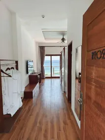 Resort Deja Vu - Image 5