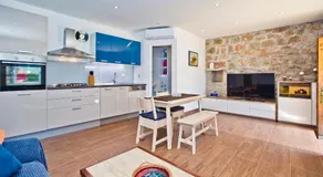 Habitación en casa de familia con barbacoa, piscina privada y terraza | Vistas al mar - Image 3
