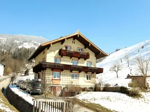 Chalet in Hopfgarten near Ski Lift - Image 3