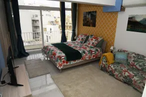 5 Star Luxury Marina Penthouse Stunning Sea Views and Prime Location - Image 2