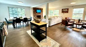 Pocono Mountain Escape - Steps to Lake- Hot Tub - Games- 9 Mins to Ski Slopes! - Image 3