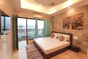 Grand Galaxy Hotel - Image 5