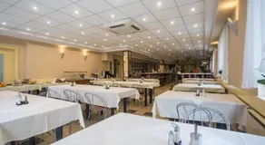 Hotel Luna Budapest - Image 4