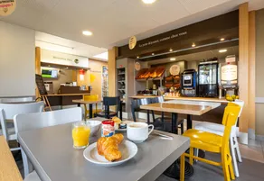 B&B HOTEL CHARTRES Le Coudray - Image 3