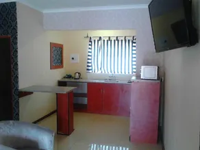 Pacific Conqueror Self Catering Units - Image 3