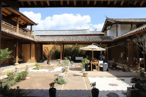 Dali Square Inn - Image 2