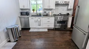 Woodhaven Cottage Downtown McKinney - Image 2