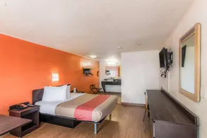 Motel 6 Kalamazoo, MI - Image 5