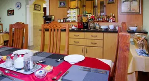Heugh Road Guest House - Image 5