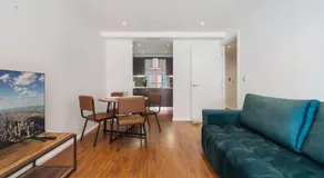 The Oxygen Apartment near Canary Wharf, Excel & O2 - Image 2