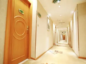 Vienna International Hotel Guangzhou Railway Station Sanyuanli Metro Station - Image 3